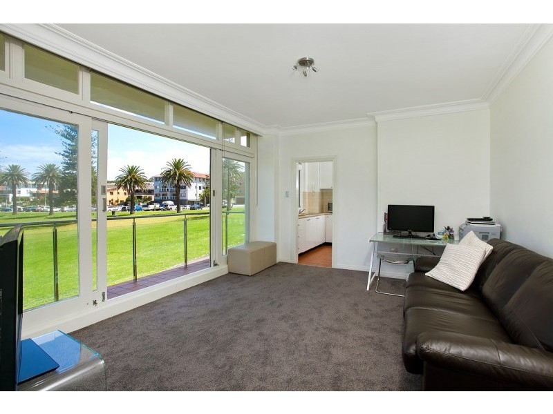 21 Coast Avenue, Cronulla NSW 2230