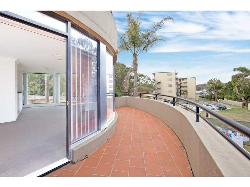 1/4 Burraneer Bay Road, Cronulla NSW 2230