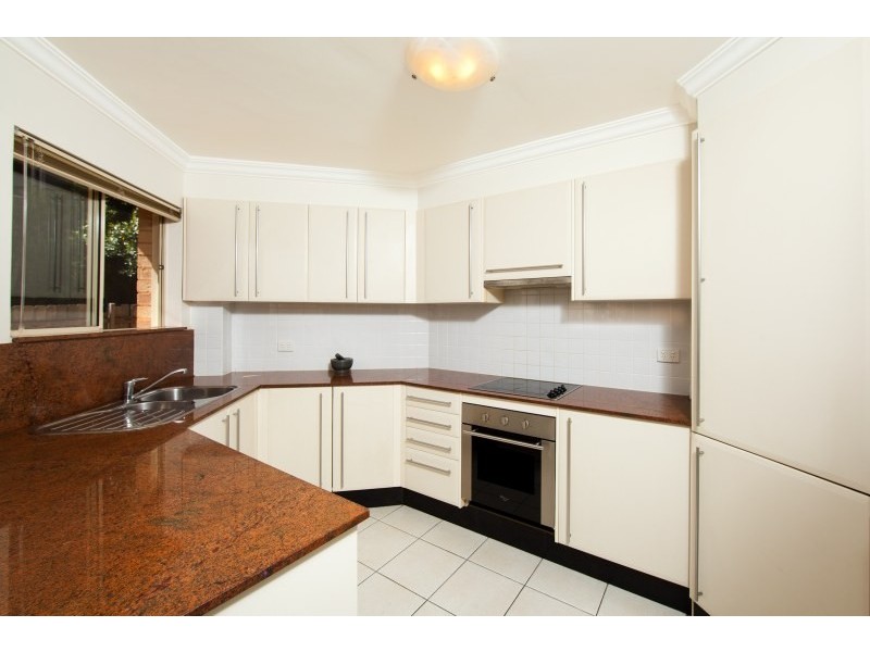 2/239 Kingsway, Caringbah NSW 2229