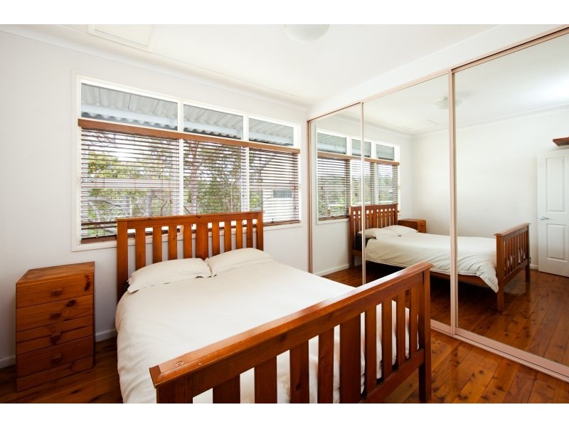 5 Serpentine Road, Gymea NSW 2227