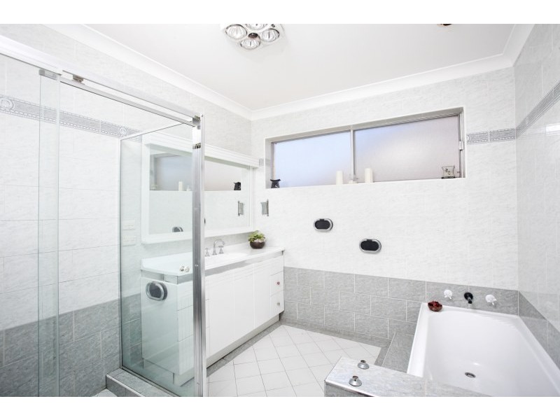 11 Ruby Road, Gymea NSW 2227