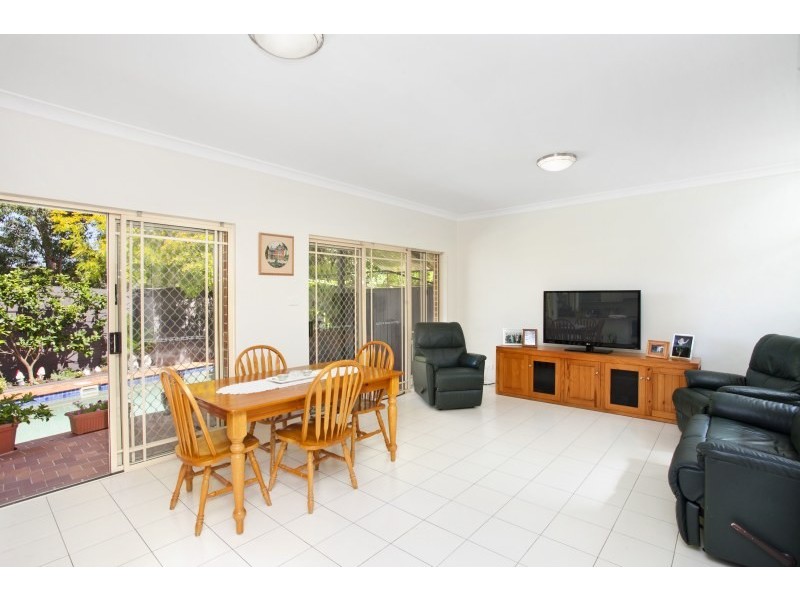 2/11 Burrawalla Road, Caringbah NSW 2229