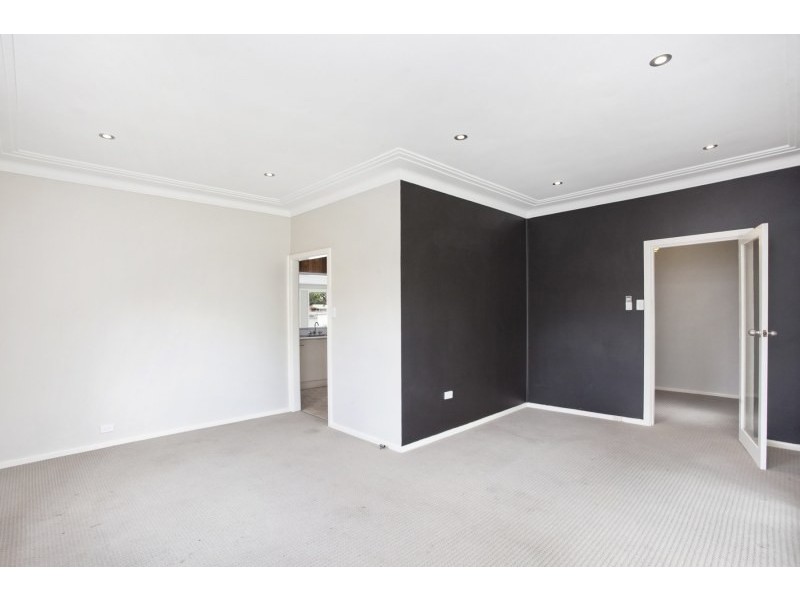 122 Willarong Road, Caringbah NSW 2229