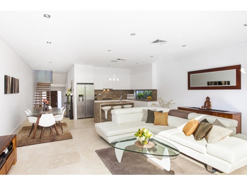 2/11 Langer Avenue, Caringbah South NSW 2229