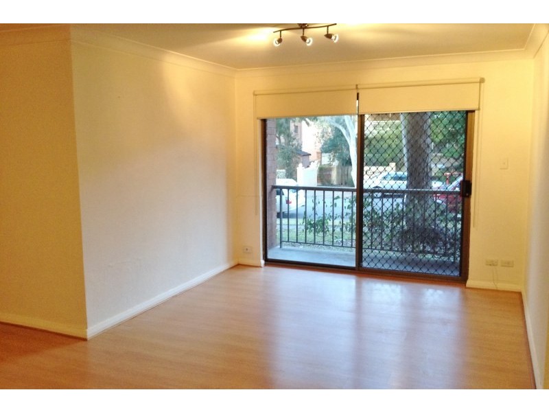 1/63 Auburn Street, Sutherland NSW 2232