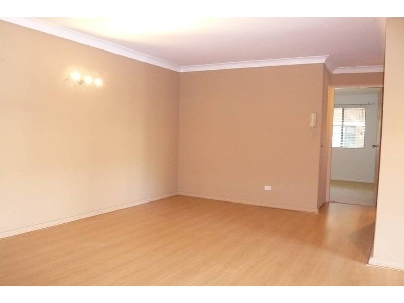 1/63 Auburn Street, Sutherland NSW 2232