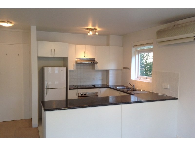 8 Searl Road, Cronulla NSW 2230