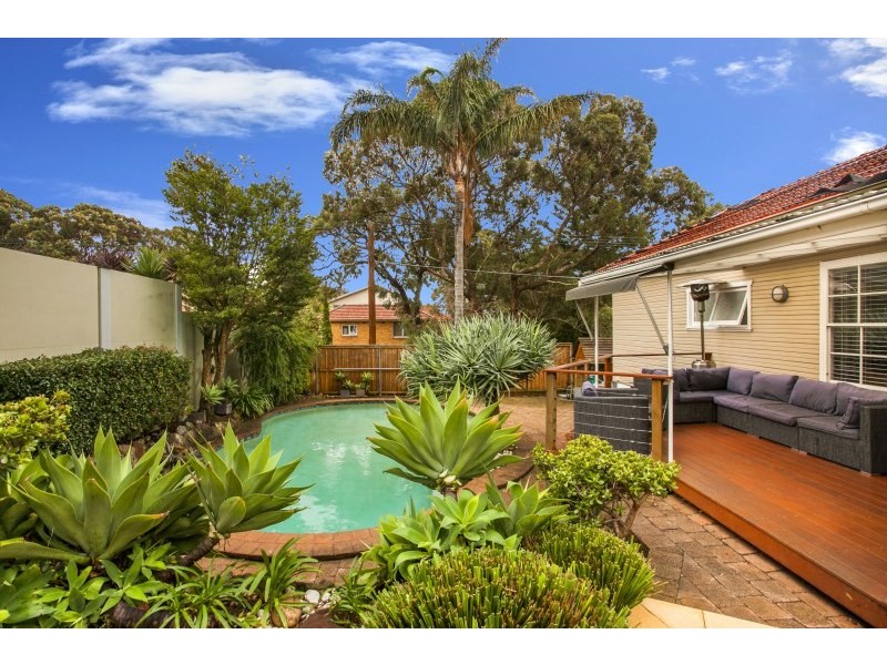 9 Saunders Bay Road, Caringbah South NSW 2229