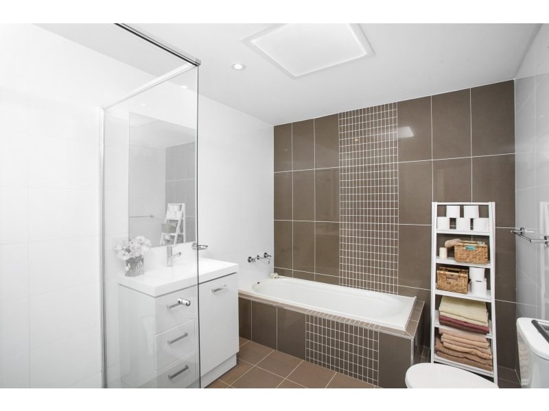 2/85 Yathong Road, Caringbah NSW 2229