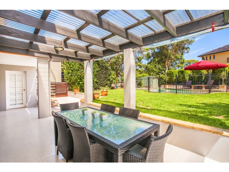 8 Lugano Avenue, Burraneer NSW 2230