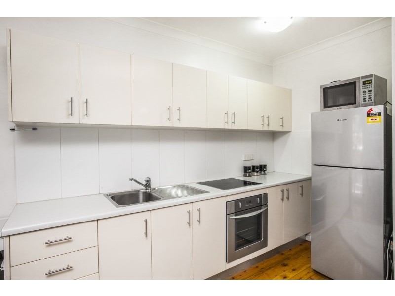 2/14 Clyde Avenue, Cronulla NSW 2230