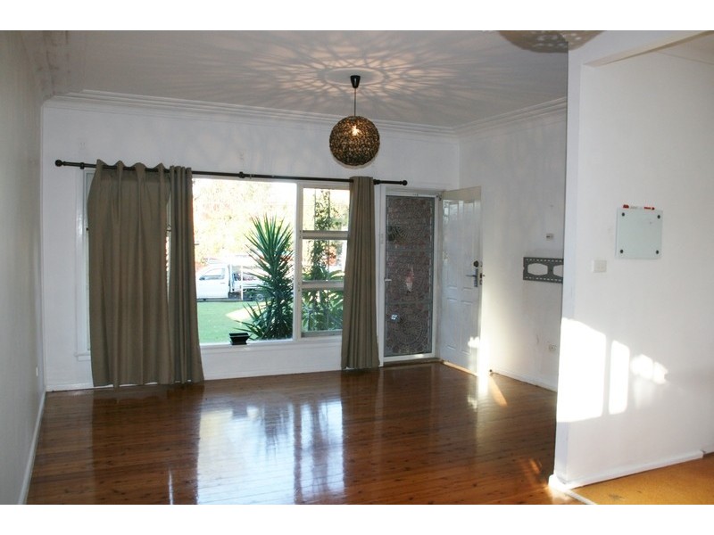 11 Kareena Road, Miranda NSW 2228