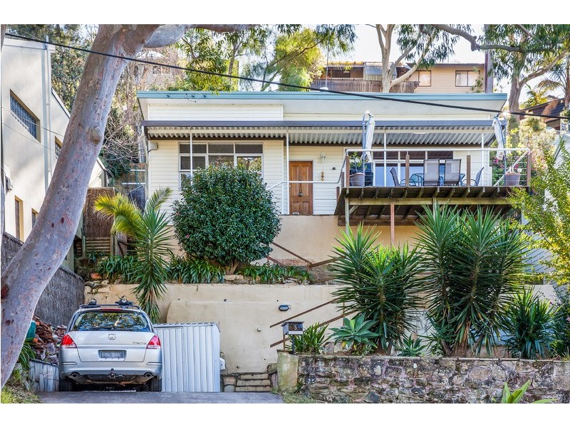 5 Serpentine Road, Gymea NSW 2227