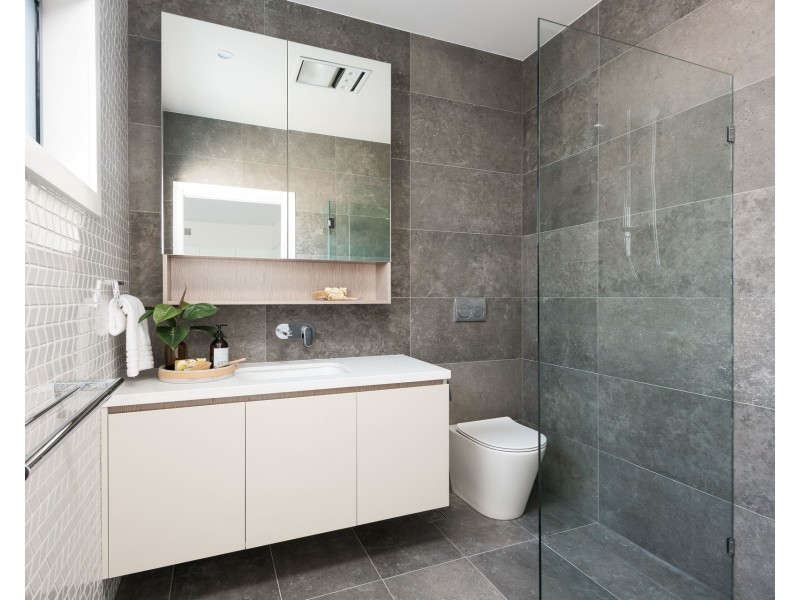 2/11 Northcote Avenue, Caringbah South NSW 2229