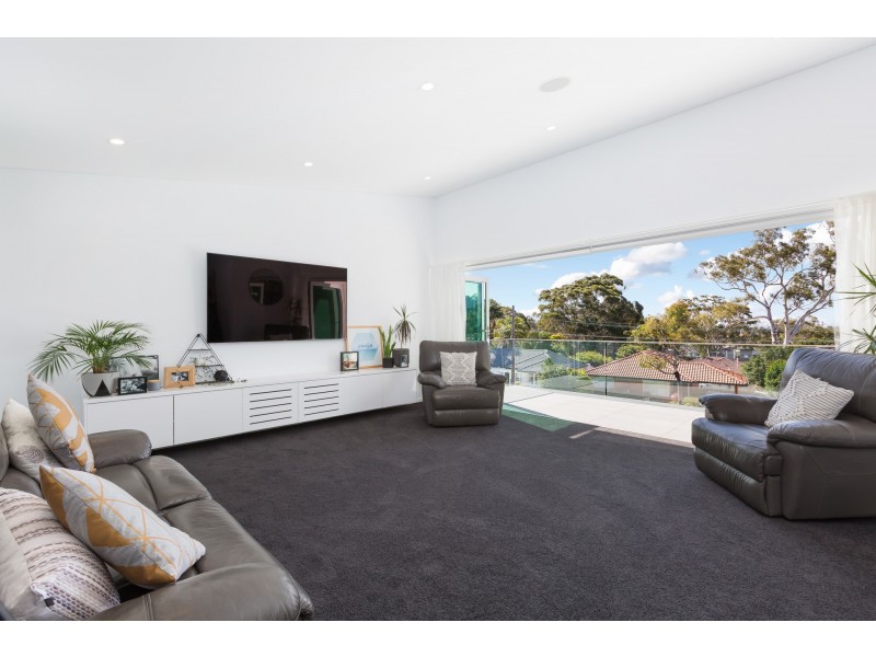 32 Woodward Avenue, Caringbah South NSW 2229