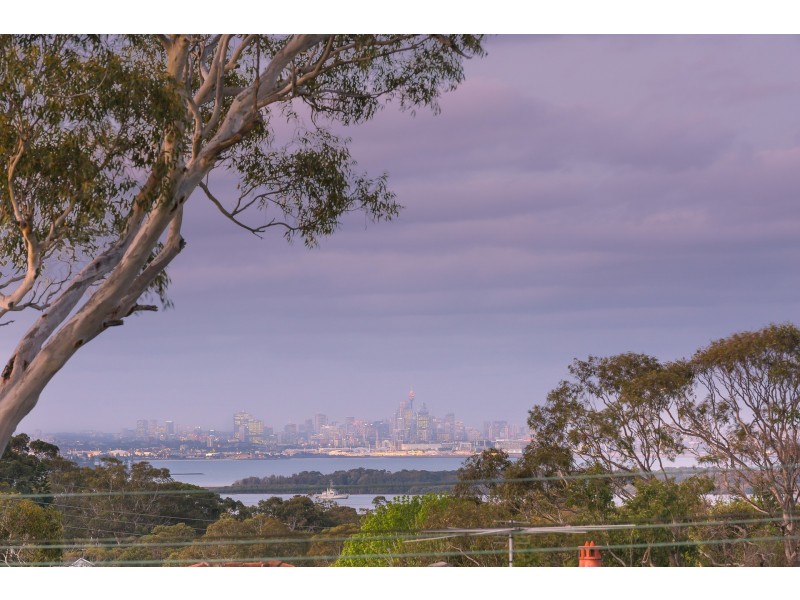 32 Woodward Avenue, Caringbah South NSW 2229