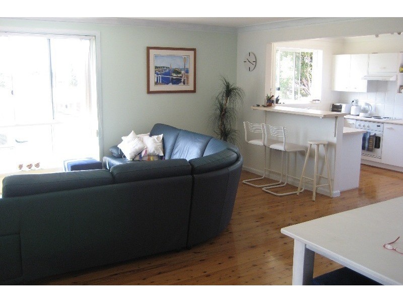 4 Trevellyan Street, Cronulla NSW 2230