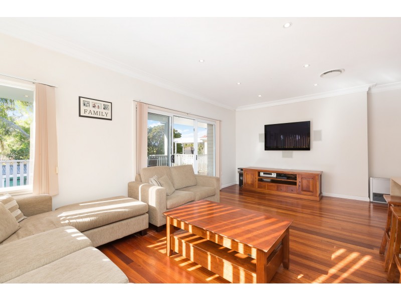 32 Saunders Bay Road, Caringbah South NSW 2229