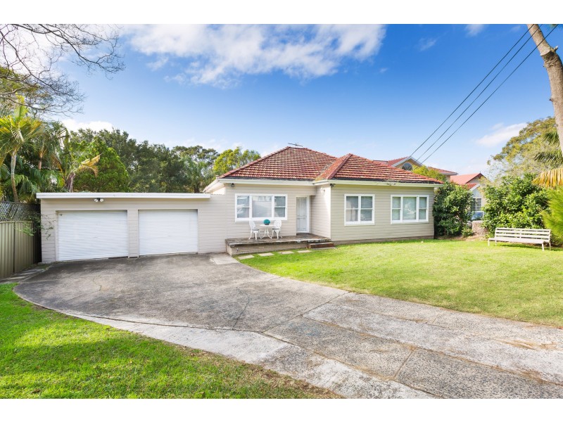 32 Saunders Bay Road, Caringbah South NSW 2229