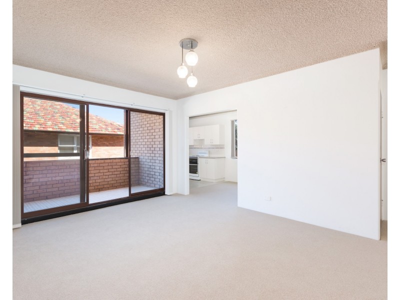 2/6 Caronia Avenue, Cronulla NSW 2230