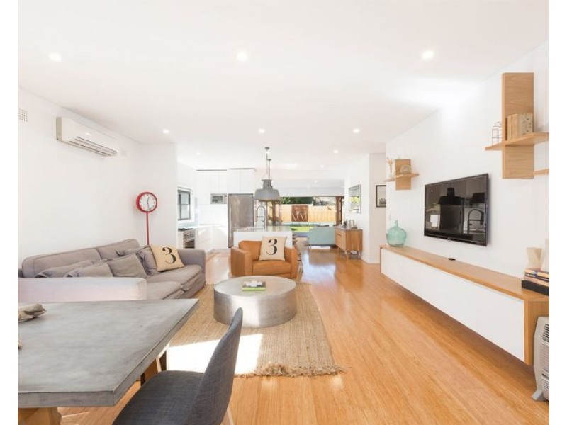 2 Edinburgh Close, Woolooware NSW 2230
