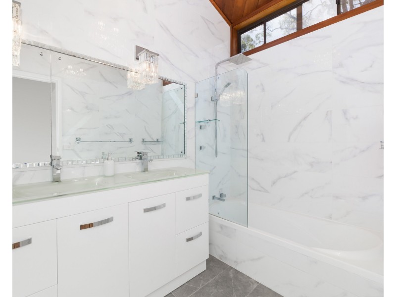 17 Tiranna Place, Oyster Bay NSW 2225