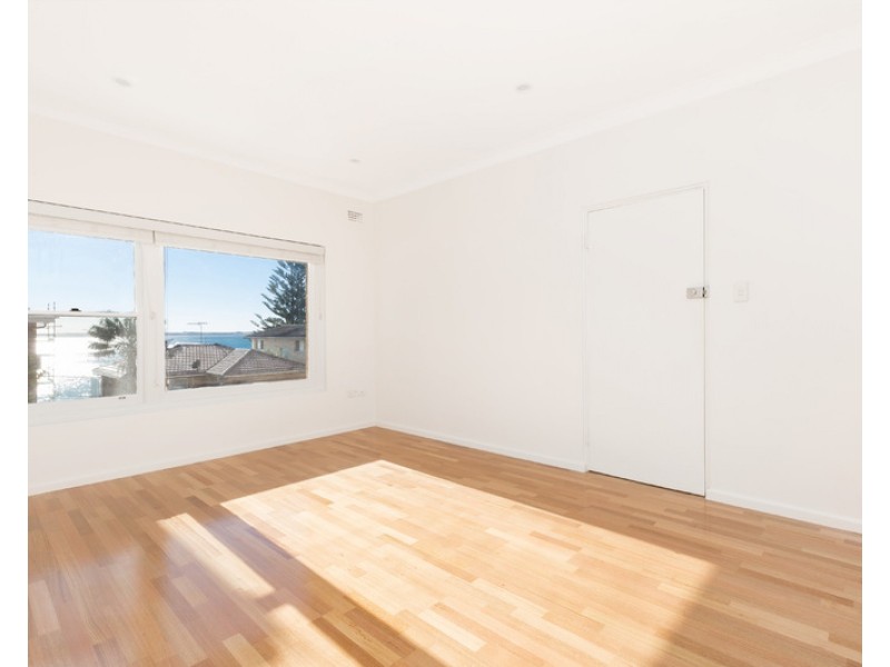 8/1 Mentone Avenue, Cronulla NSW 2230