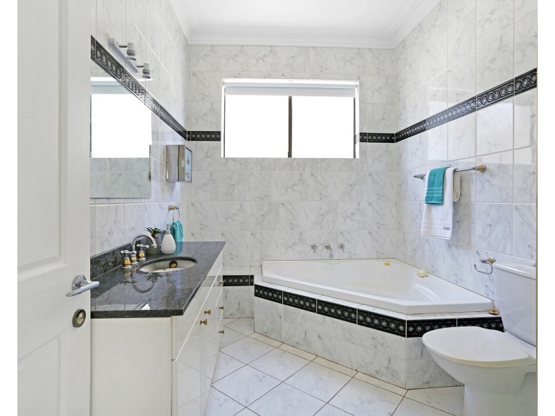 9 Hazel Place, Burraneer NSW 2230