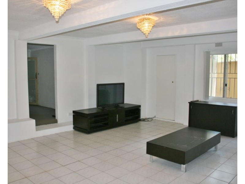 1/25 Bellingara Road, Sylvania NSW 2224