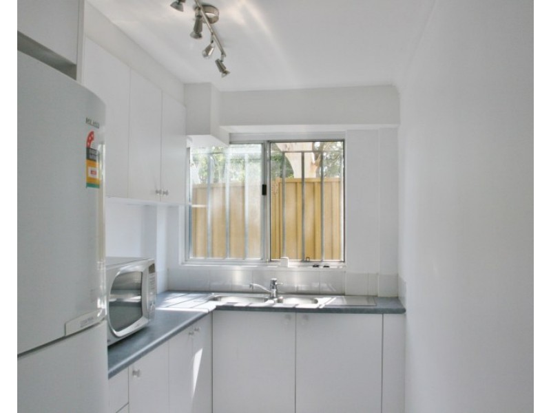 1/25 Bellingara Road, Sylvania NSW 2224