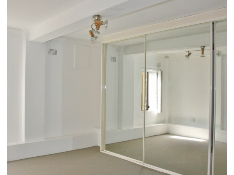 1/25 Bellingara Road, Sylvania NSW 2224