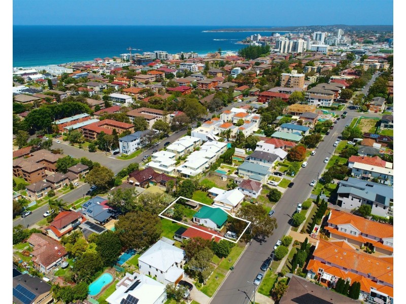 10 Seaview Street, Cronulla NSW 2230