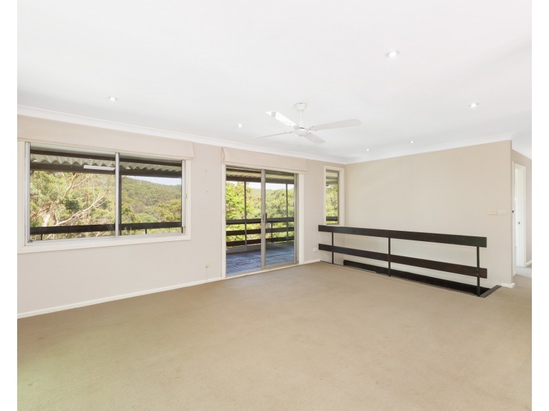 58 Serpentine Road, Kirrawee NSW 2232