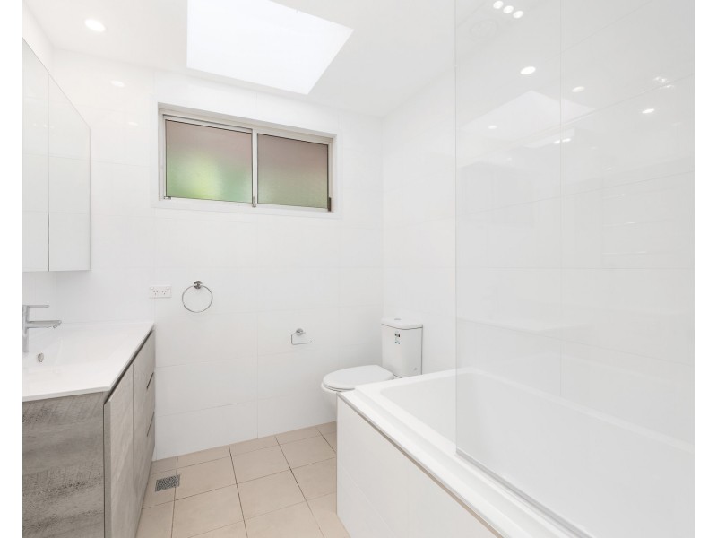 58 Serpentine Road, Kirrawee NSW 2232