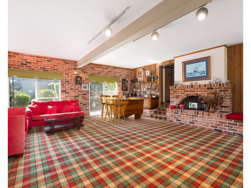 33 Loraine Avenue, Caringbah South NSW 2229