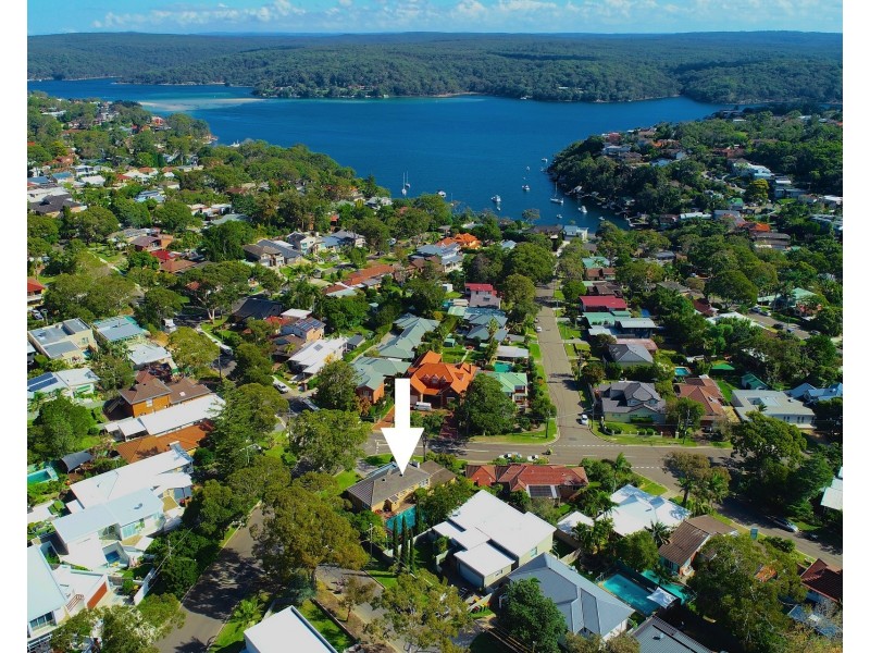 33 Loraine Avenue, Caringbah South NSW 2229