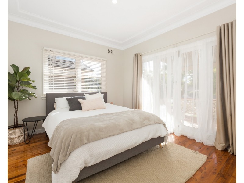 298 President Avenue, Gymea NSW 2227