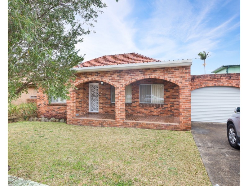 12 Albert Avenue, Sylvania NSW 2224