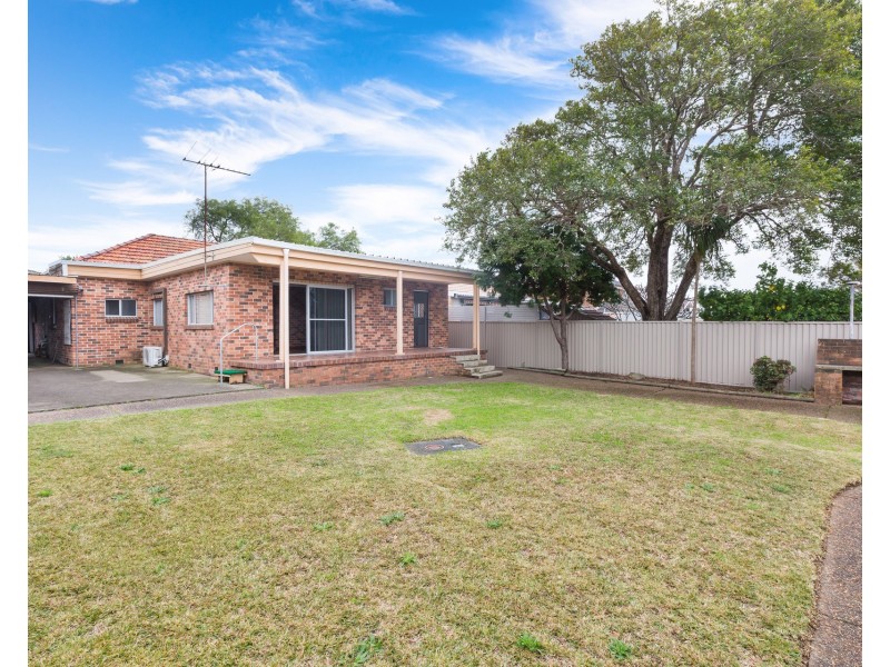 12 Albert Avenue, Sylvania NSW 2224