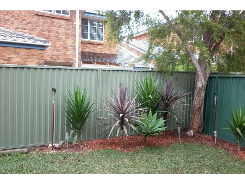 33-37 Gannons Road, Caringbah NSW 2229