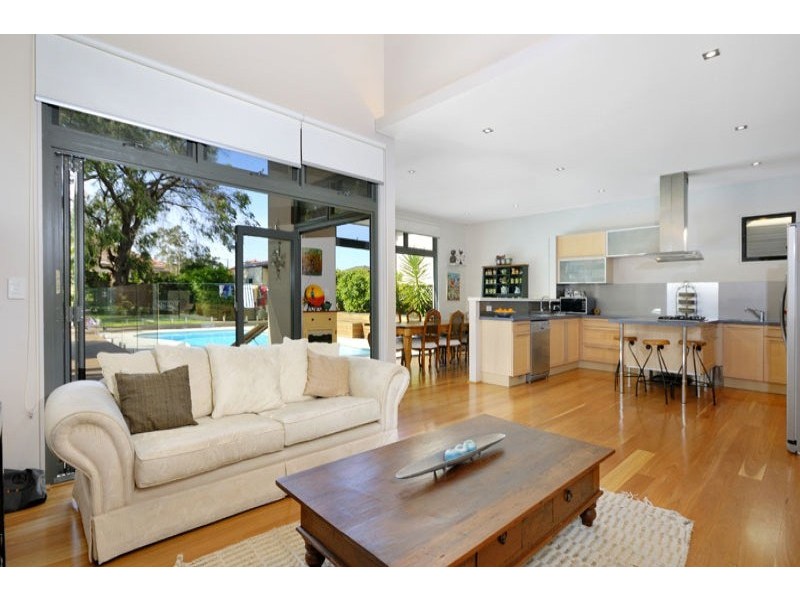 11 Oaks Street, Cronulla NSW 2230