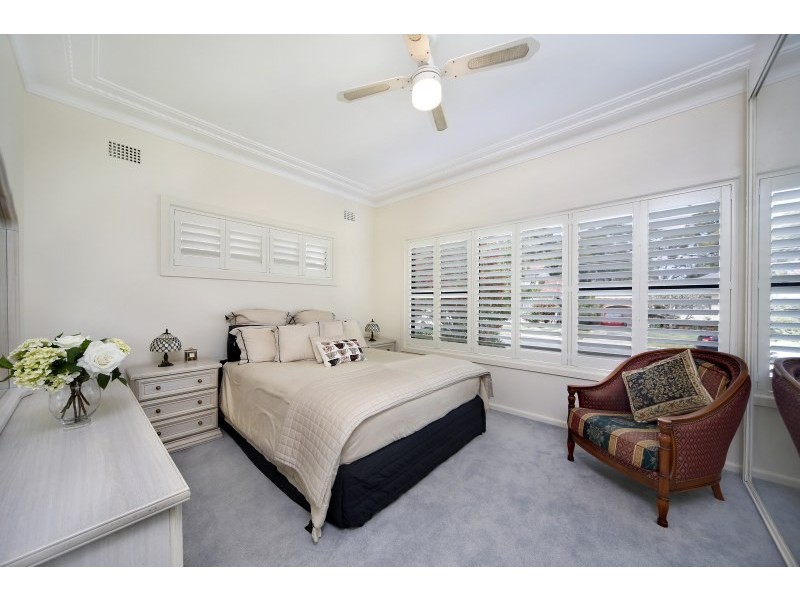 31 Mundakal Avenue, Kirrawee NSW 2232