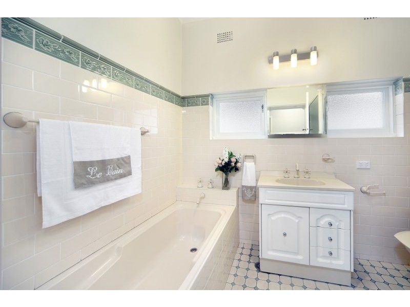 22 Lugano Avenue, Burraneer NSW 2230