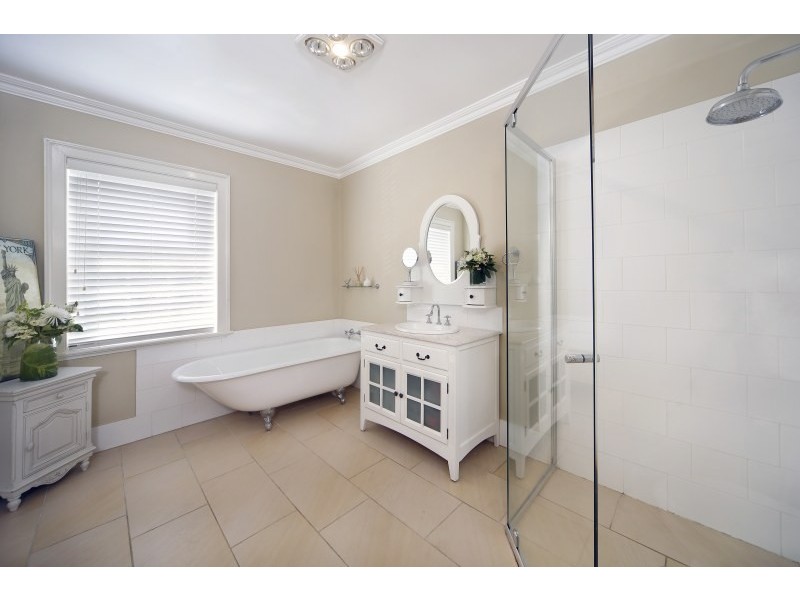 95 Old Hume Highway, Braemar NSW 2575