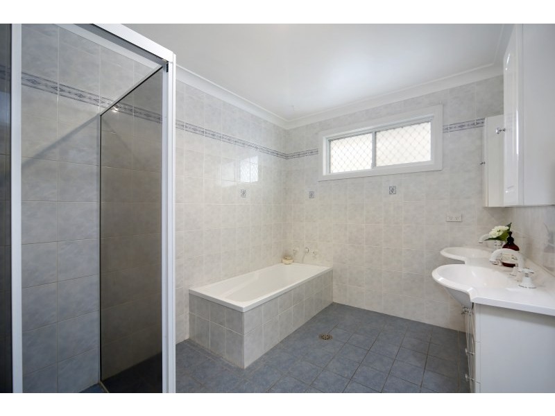 122 Taren Road, Caringbah South NSW 2229