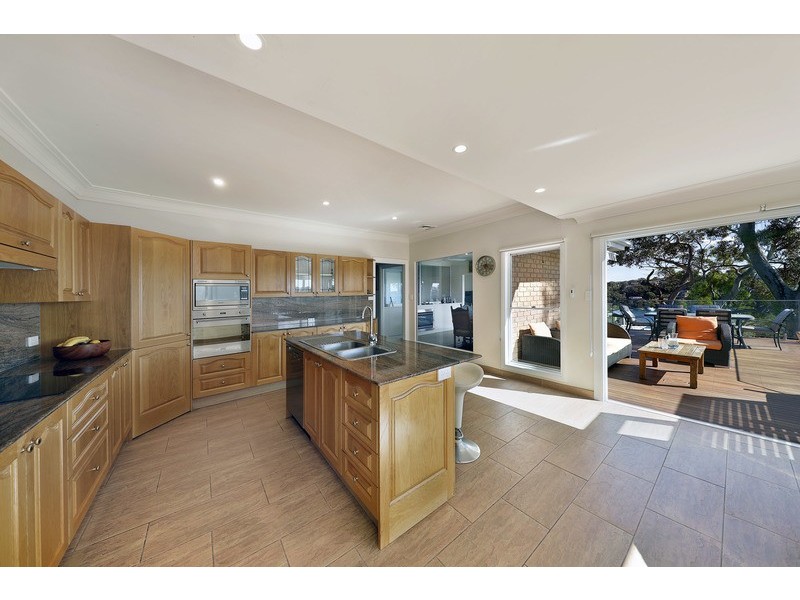 8 Yellambie Street, Yowie Bay NSW 2228