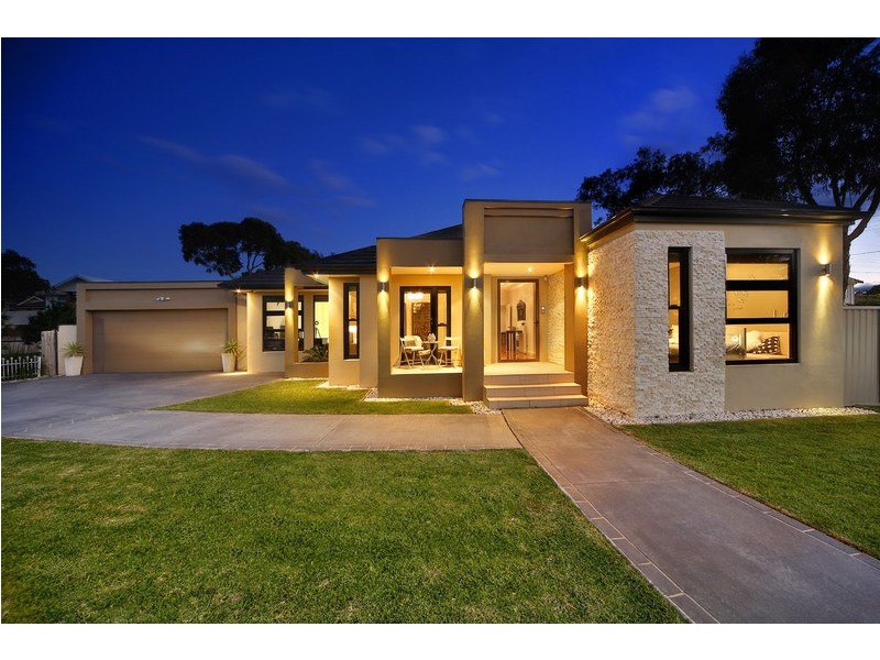 29 Bunarba Road, Gymea Bay NSW 2227