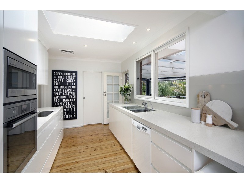 3 Douglas Place, Miranda NSW 2228