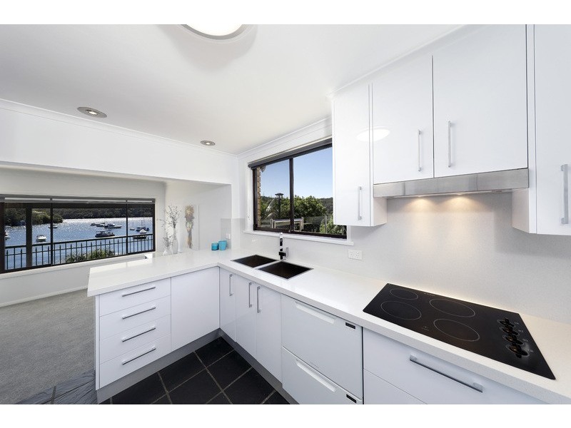 11 Grays Point Road, Grays Point NSW 2232