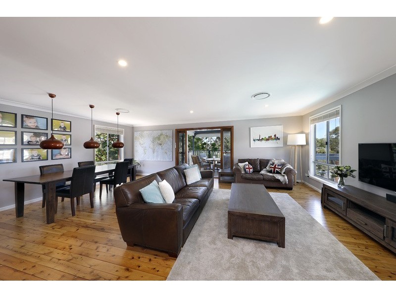 10 Lantana Road, Engadine NSW 2233 Greg Gilbert Real Estate Sold